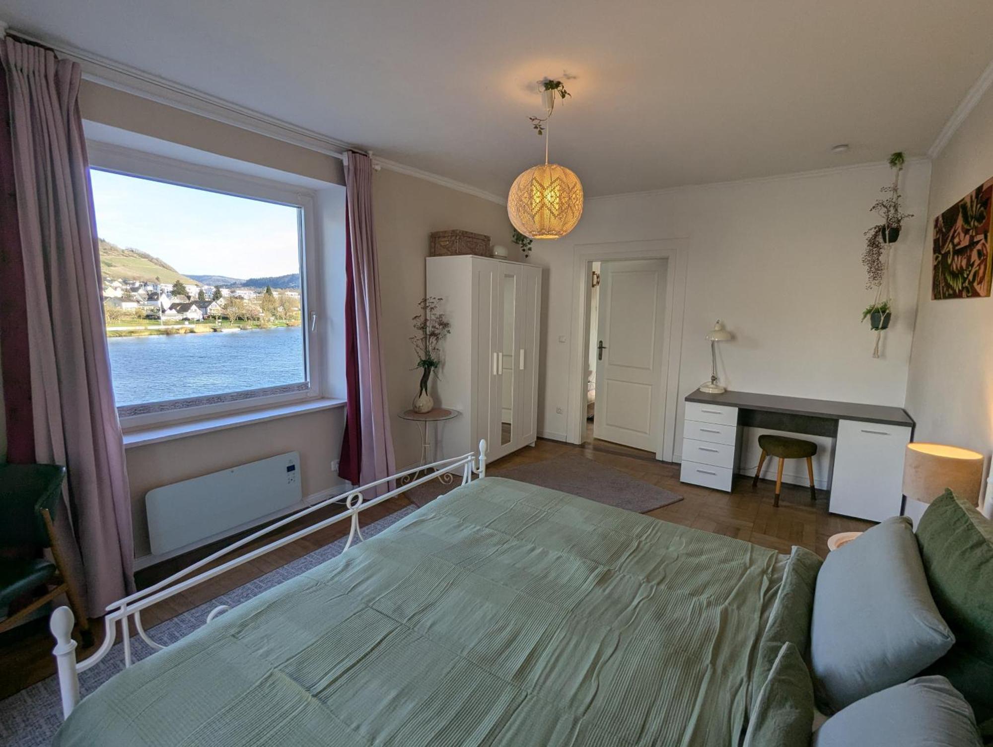 Voll Ausgestattete Wohnung Mit Moselblick Alf Eksteriør bilde